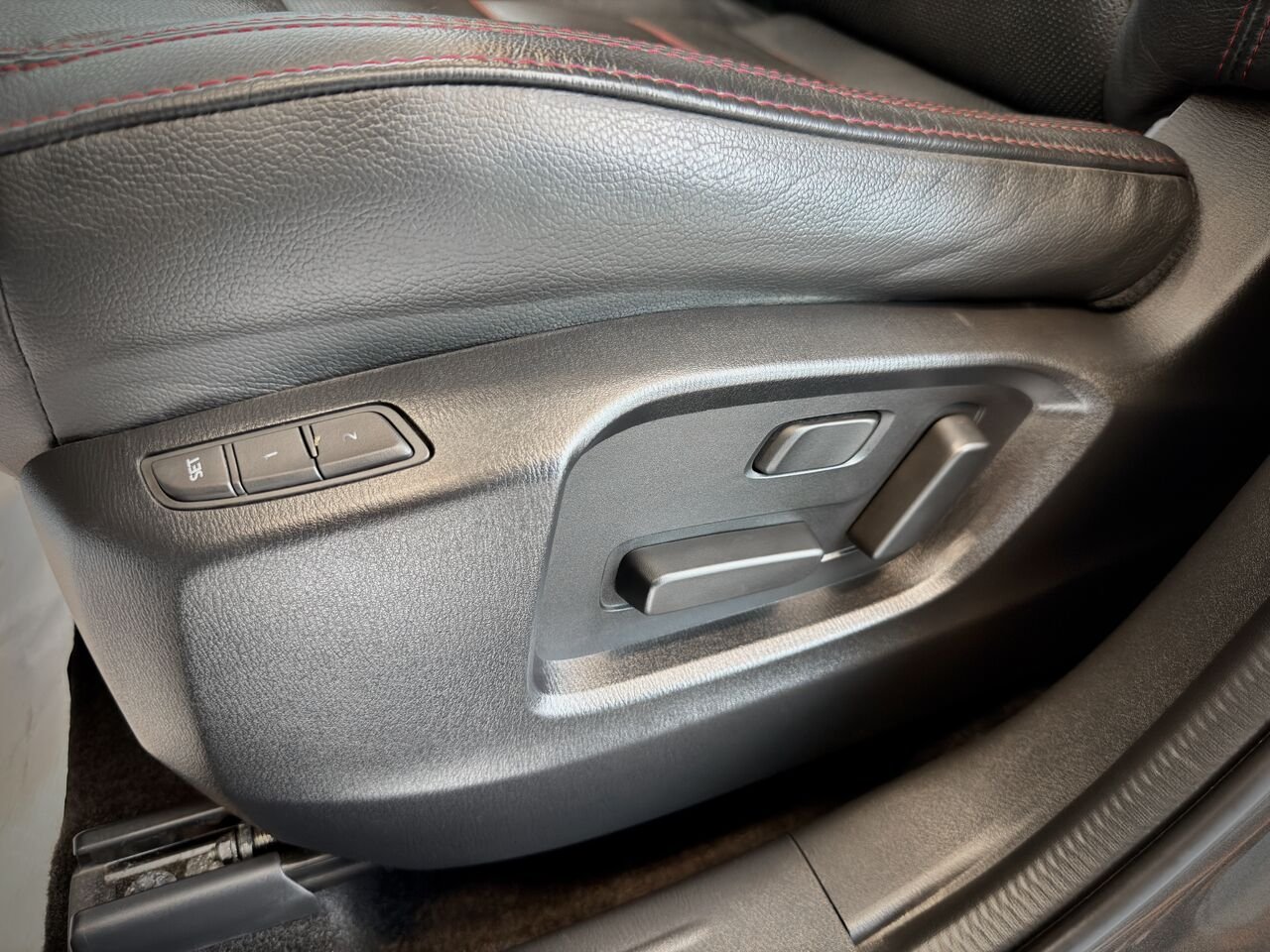 2023 Mazda CX-5 Grey Notre-Dame-des-Prairies - photo #31