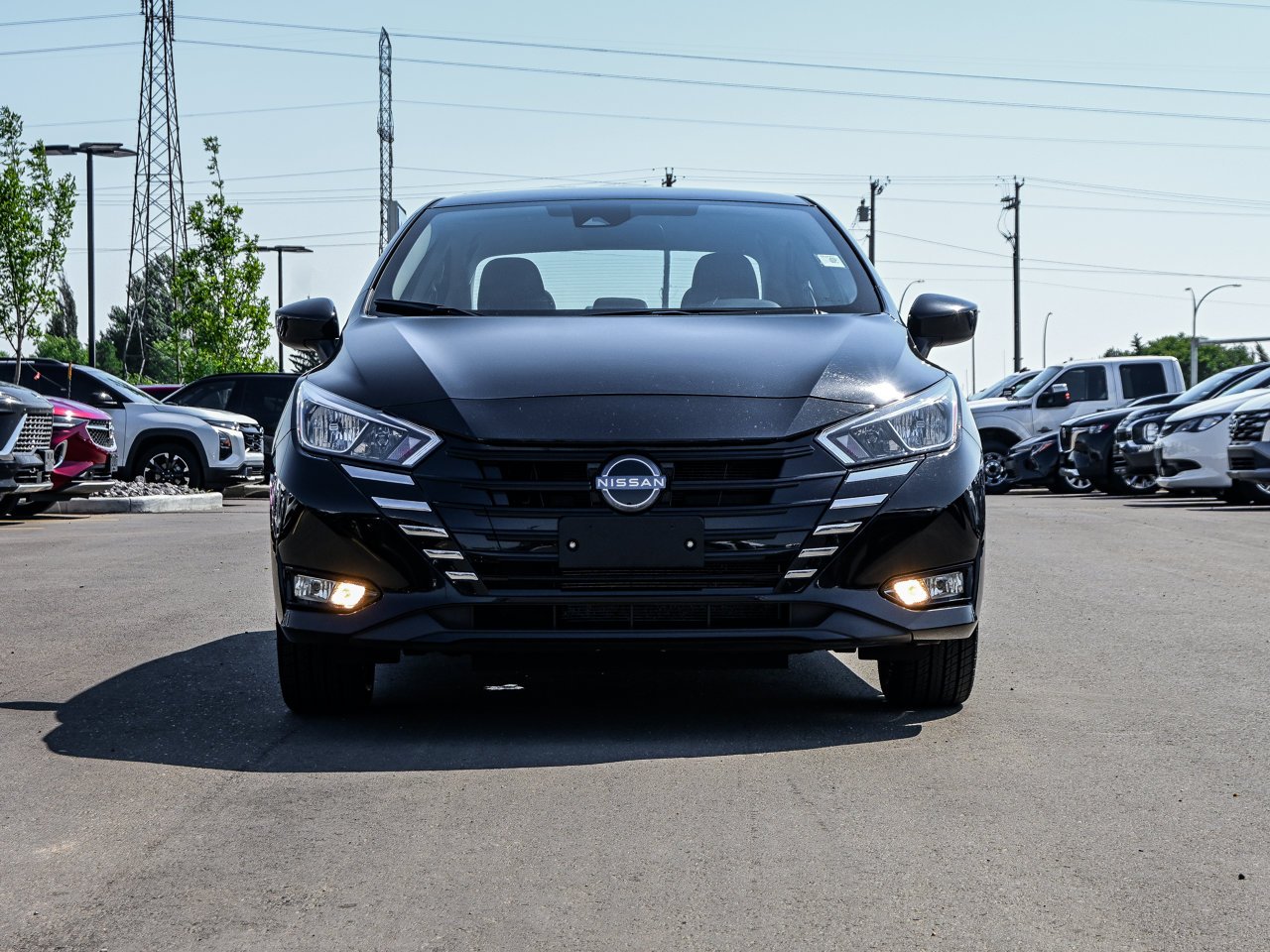 2025 Nissan Versa SV CVT Black Sherwood Park - photo #2
