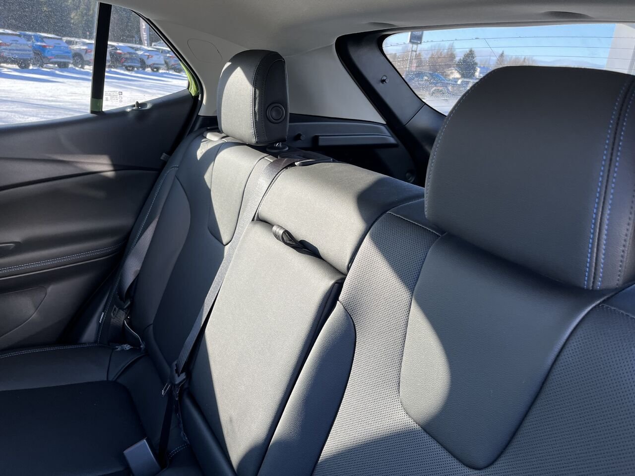 2026 BUICK Encore GX Tourisme sport 4 portes TI Aquamarine Blue Metallic Montmagny - photo #8