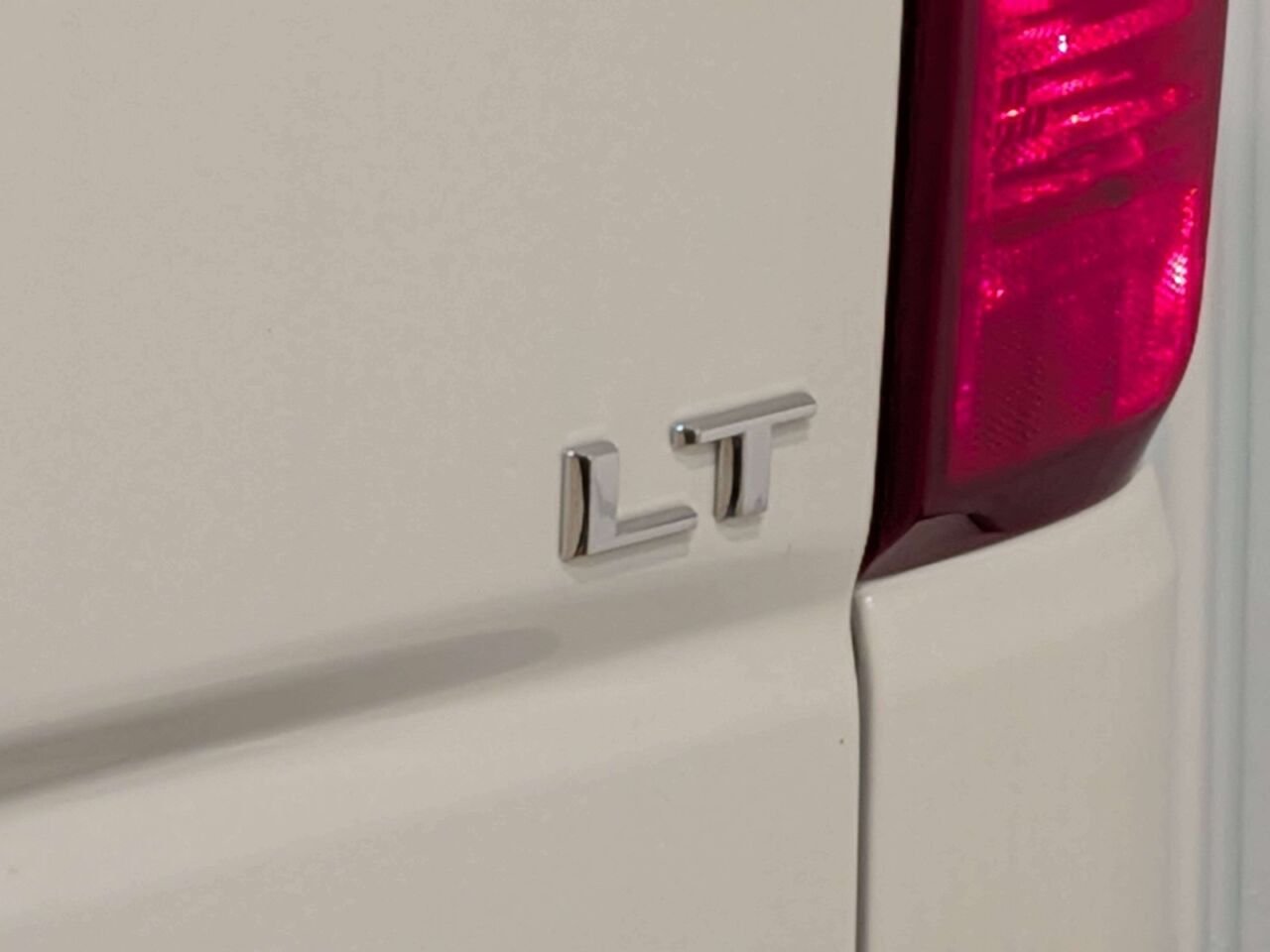 Chevrolet Silverado 1500 4WD Crew Cab 147" LT 2025 Blanc Val-David - photo #38