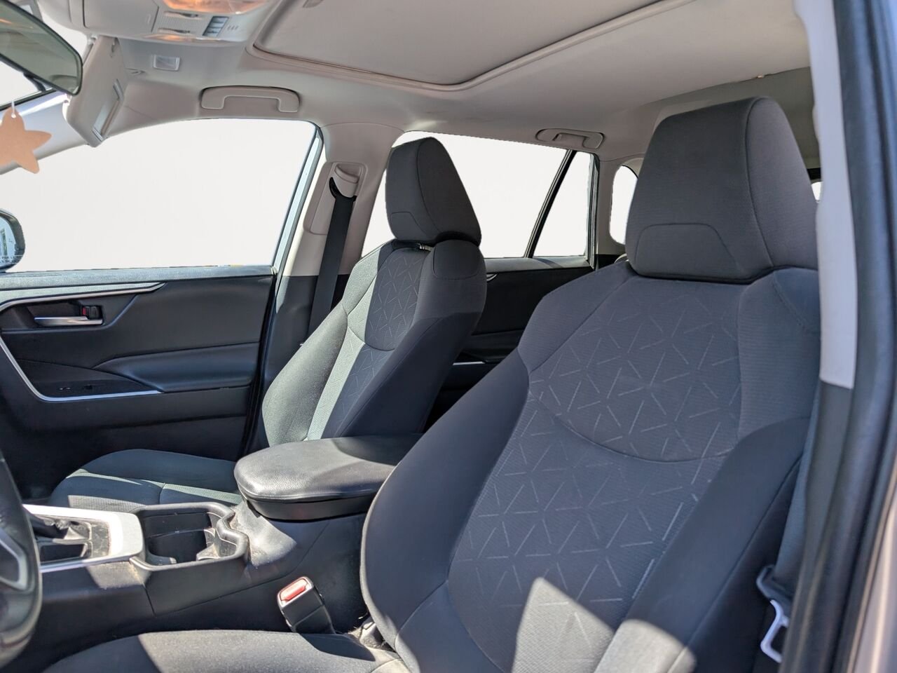 2019 Toyota RAV4 2T3R1RFV3KW012203 Grey Sherbrooke - photo #6