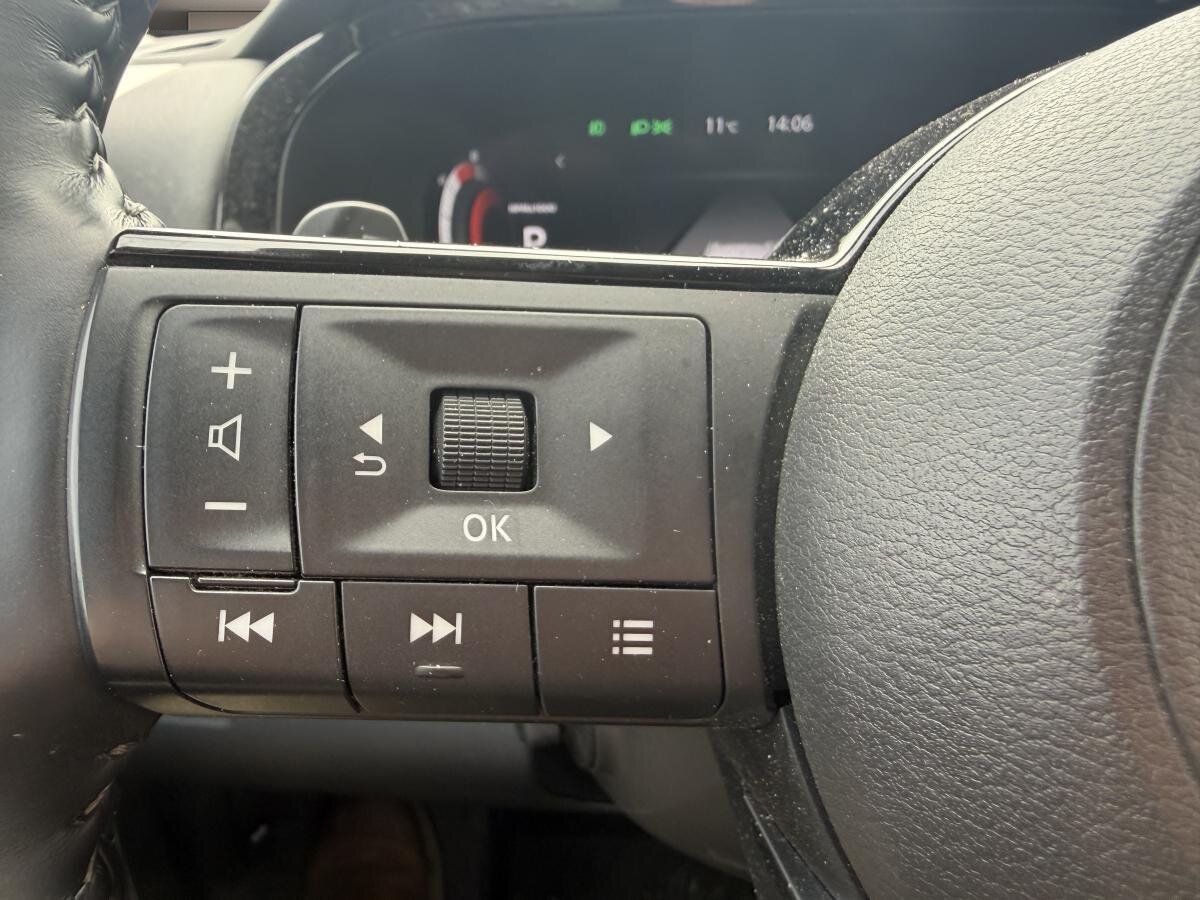 Nissan Pathfinder 2023 Gris  - photo #8