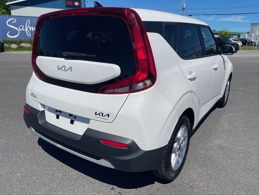 2022 Kia Soul 2022 White