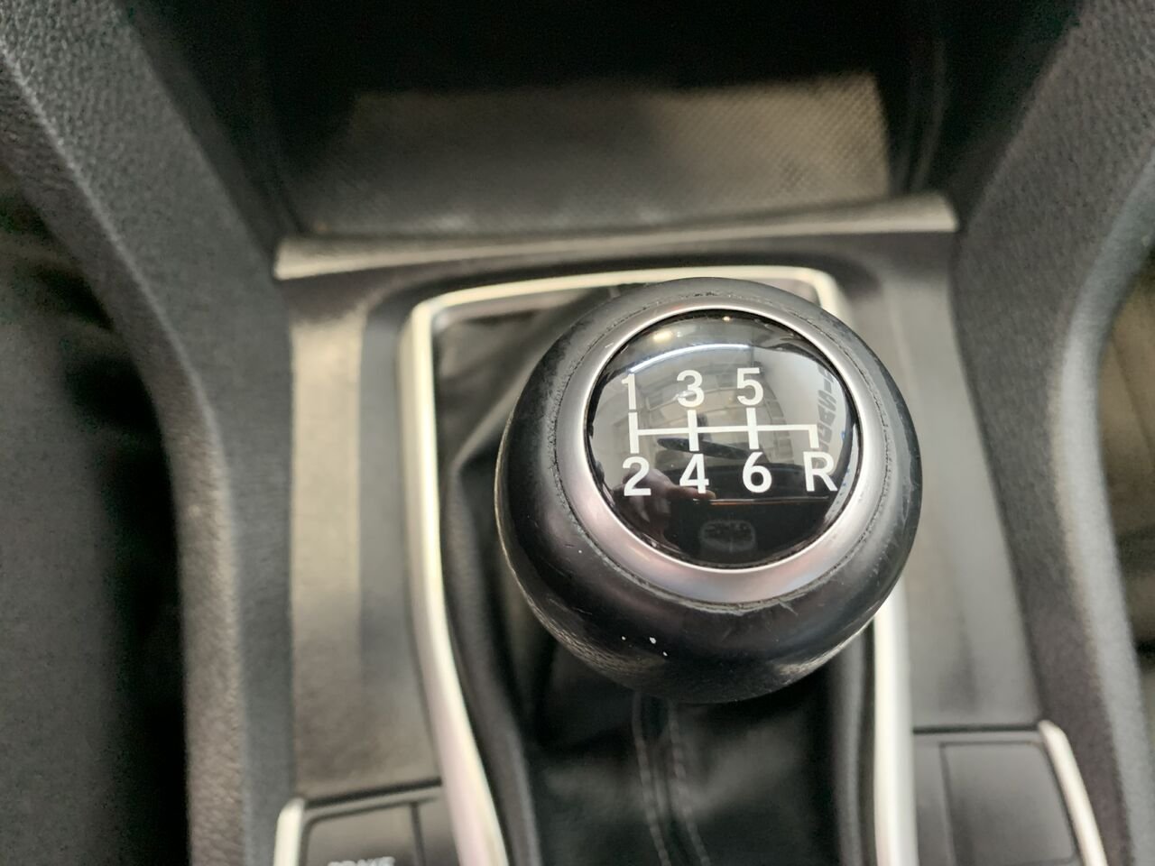 2017 Honda Civic Coupé LX White Châteauguay - photo #26