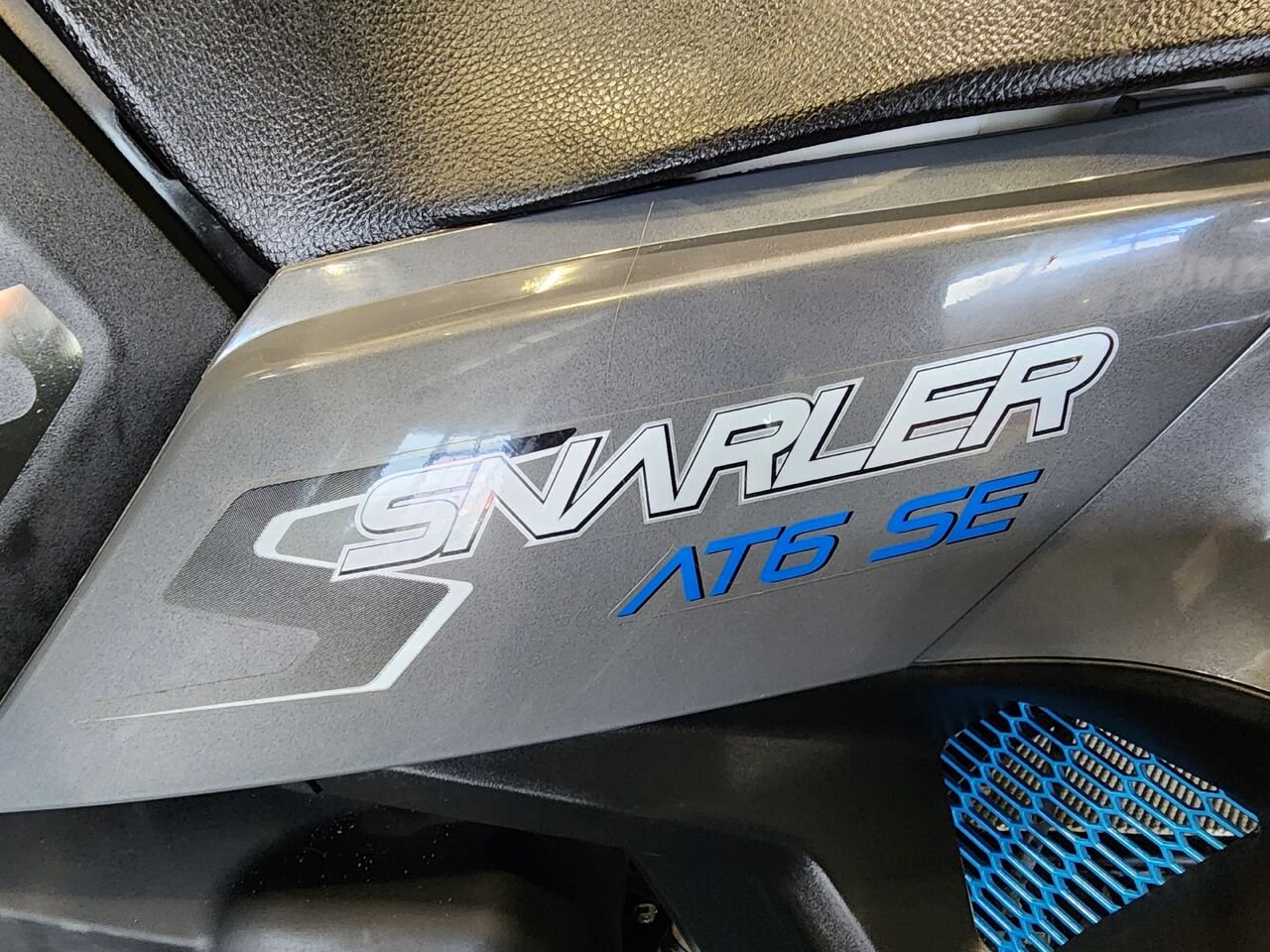 2021 Segway Snarler AT6 SE Black  - photo #14