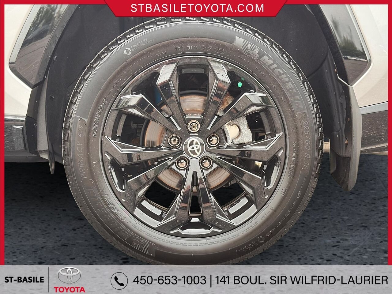 2023 TOYOTA RAV4 Hybrid Silver Sky Metallic with Black Roof Saint-Basile-le-Grand - photo #9