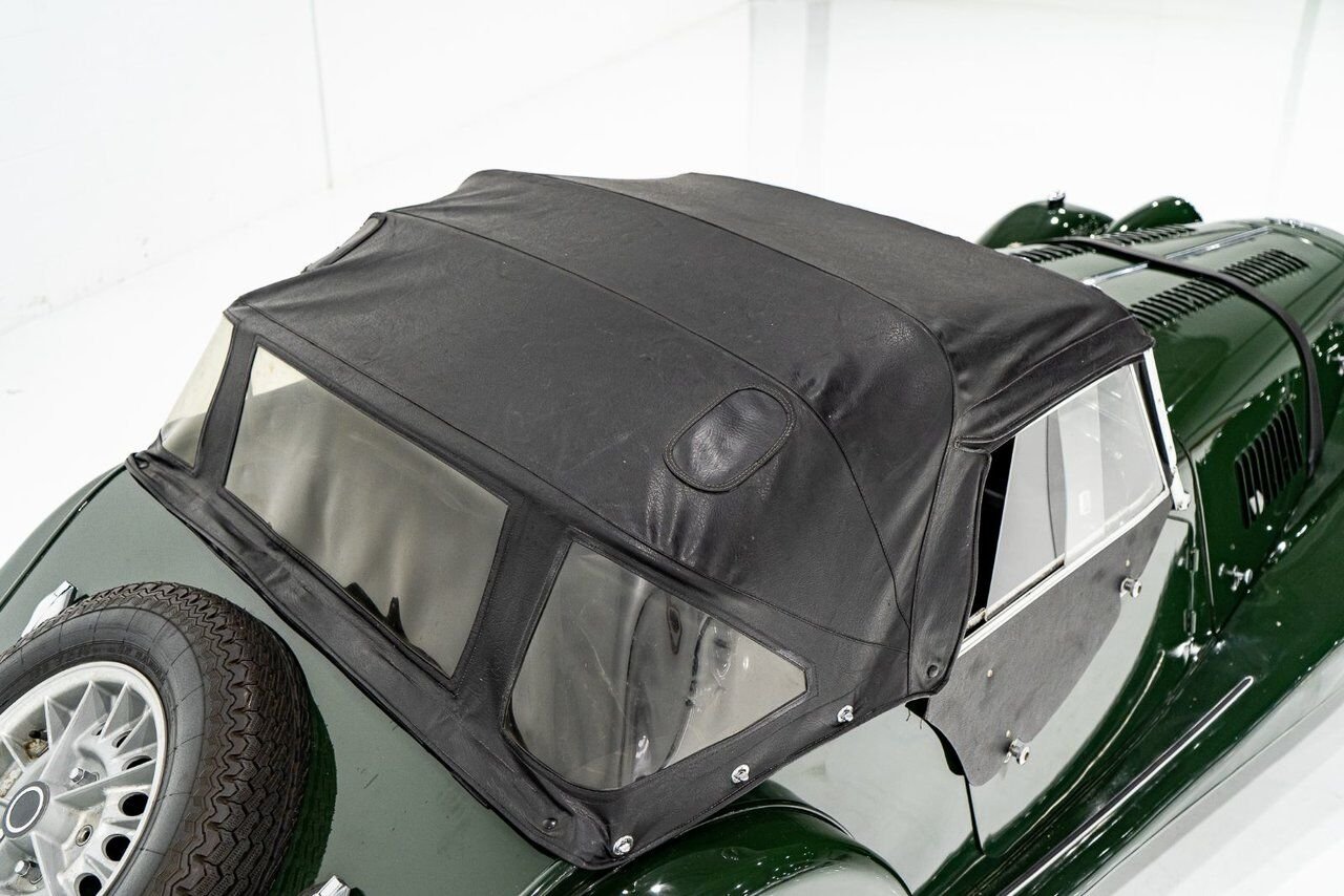Morgan Plus 8 Unrestored with only 7137km (4435miles) | PRIX EN USD 1970 Vert Montréal - photo #39