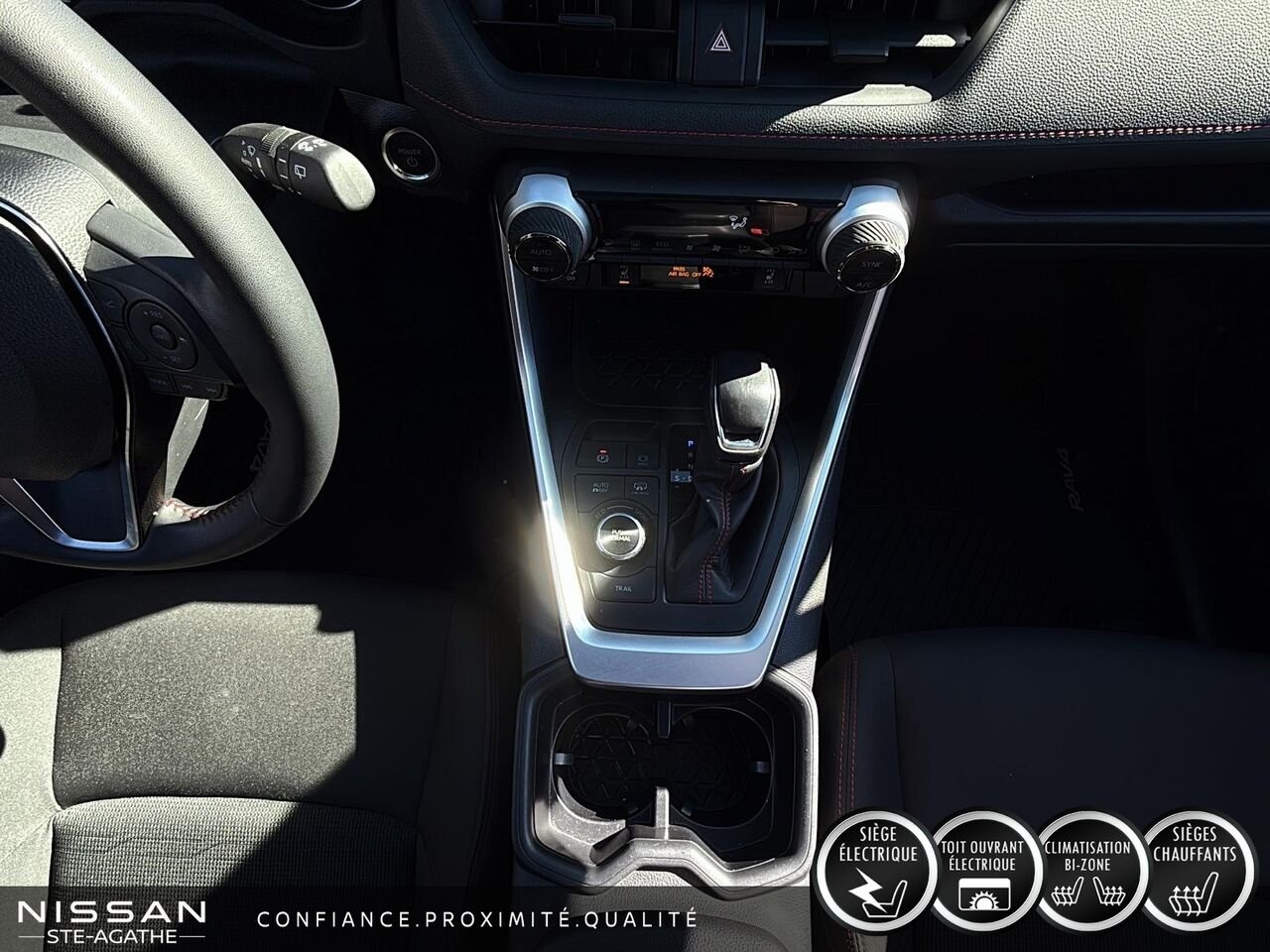 Toyota RAV4 hybride rechargeable 2025 Blanc Saint-Jérôme - photo #11
