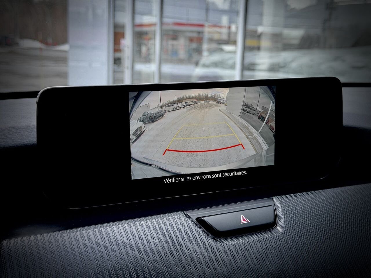 2024 Mazda CX-90 hybride léger GS-L 4WD Silver Notre-Dame-des-Prairies - photo #26