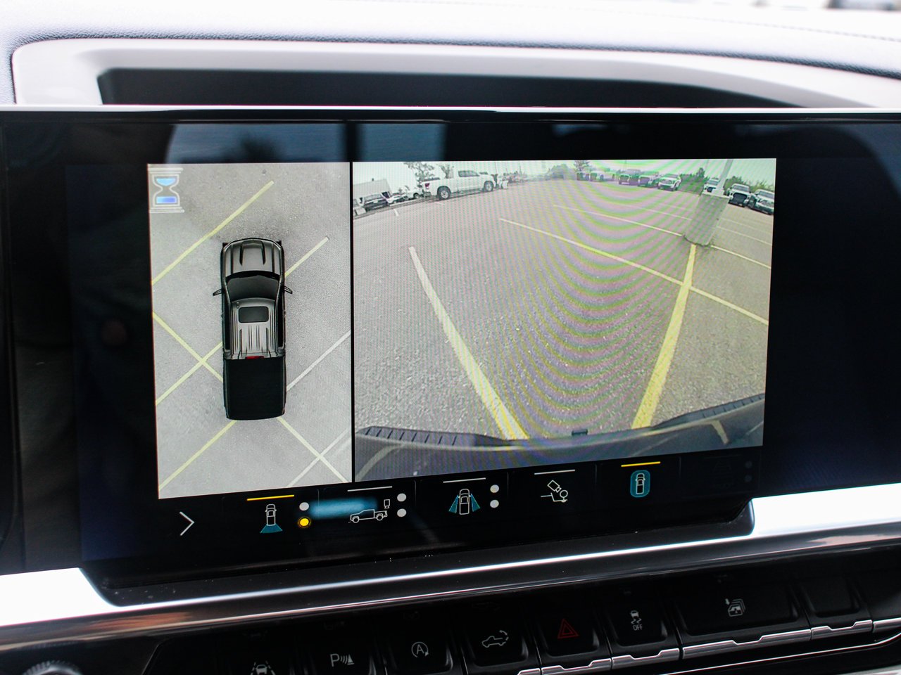 2022 Chevrolet Silverado 1500 4WD Crew Cab 147 High Country Blue Sherwood Park - photo #25
