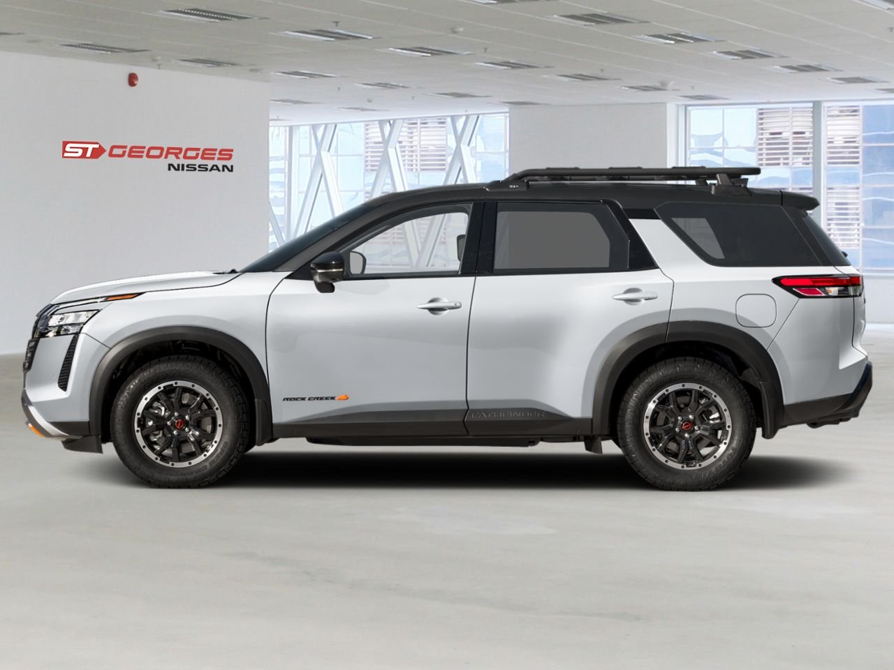 2026 NISSAN Pathfinder Everest While Pearl Tricoat/Super Black Saint-Georges - photo #2