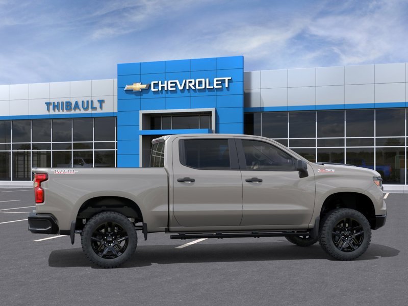 2026 CHEVROLET SILVERADO 1500 Custom Trail Boss cabine multiplace 4RM 147 po White Sherbrooke - photo #4