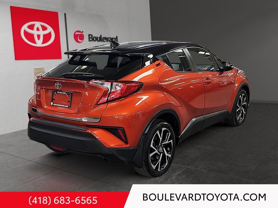 2021 Toyota C-HR XLE PREMIUM Orange