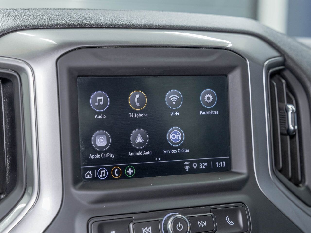 GMC Sierra 1500 PRO CREW 4X4 *CARPLAY* BLUETOOTH CAMERA WIFI USB 2024 Noir Saint-Jérôme - photo #14