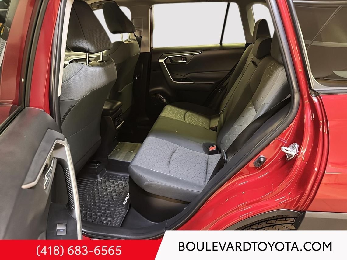 2022 Toyota RAV4 99566A-110 | XLE Hybride Red Québec - photo #37