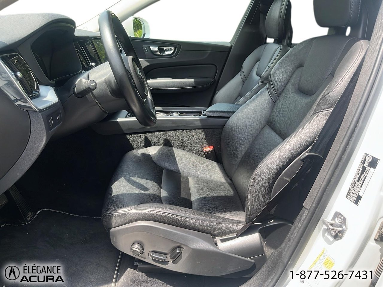 Volvo XC60 Momentum | A8910 2018 Blanc Granby - photo #10