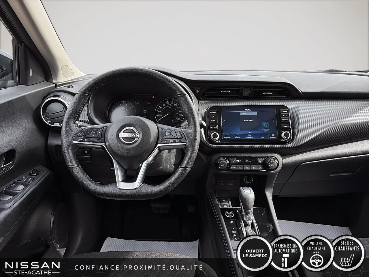 Nissan Kicks SV TA | BAS KILOMÉTRAGE | UN SEUL PROPRIÉTAIRE | APPLE CARPLAY | BOÎTE AUTOMATIQUE 2024 Noir Saint-Jérôme - photo #9