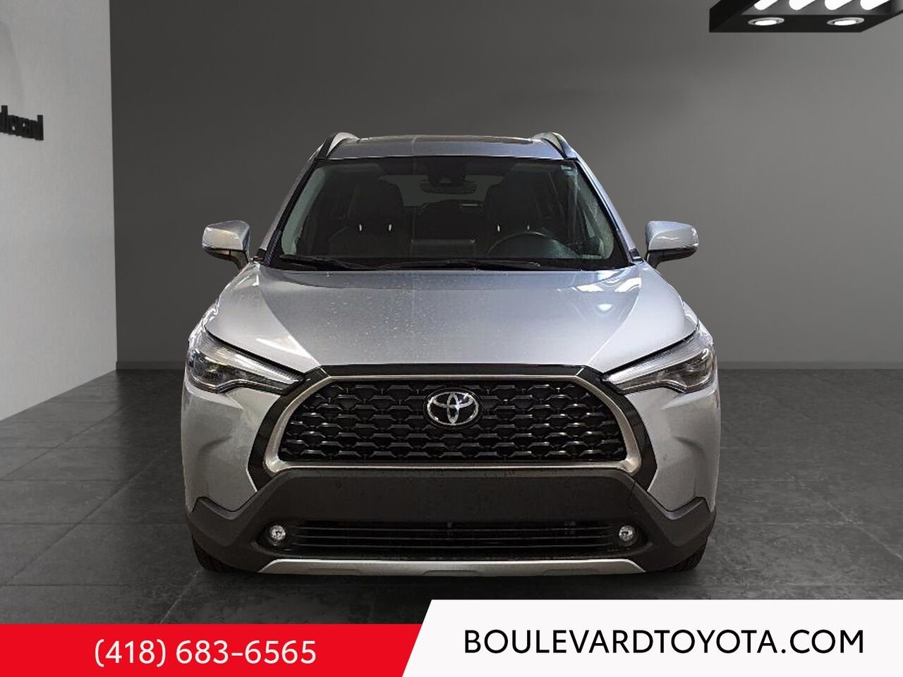 2022 Toyota Corolla Cross 100455A-22 | XLE, AWD Silver Québec - photo #1