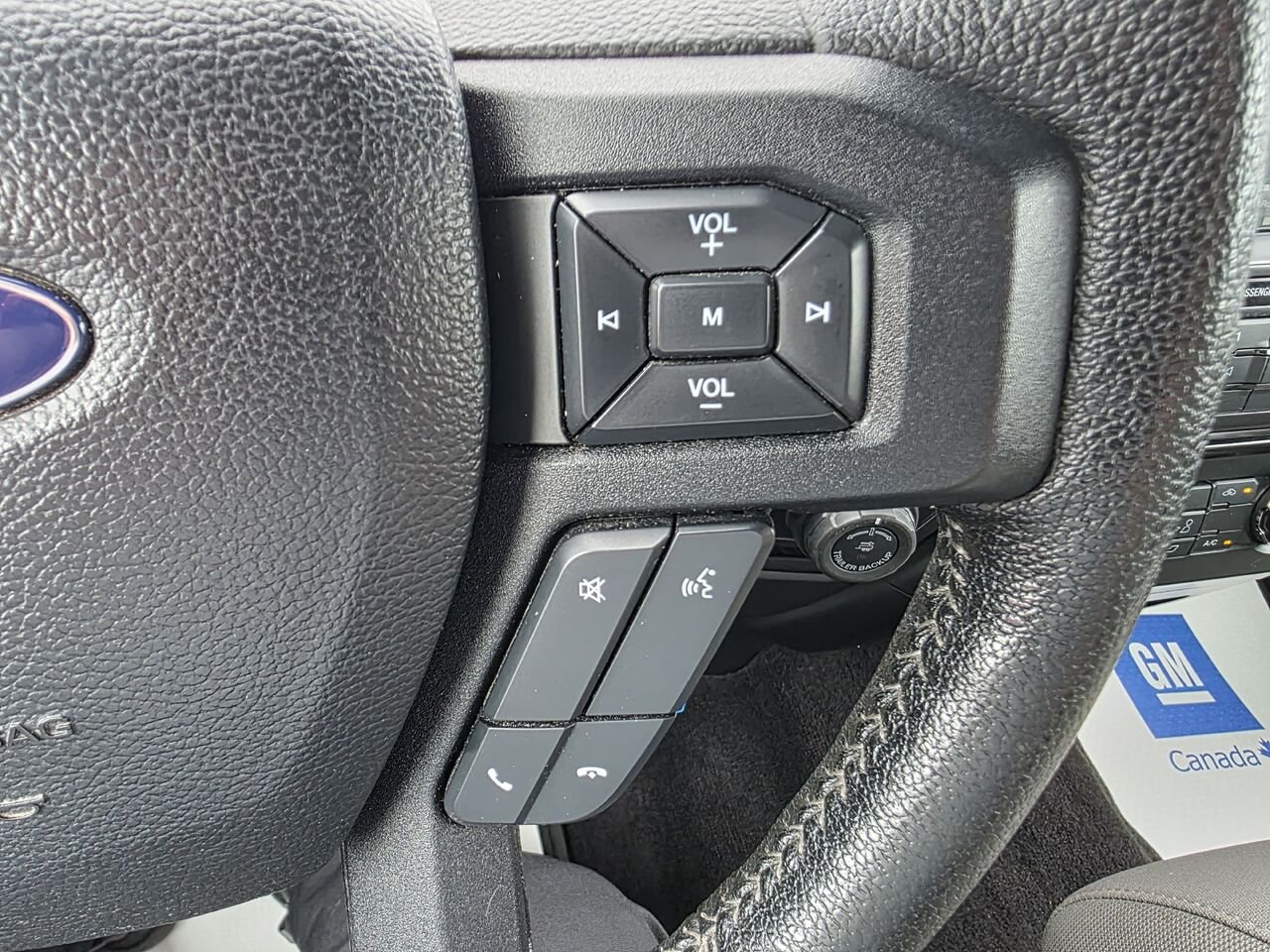 Ford F-150 Cab SuperCrew 4RM 157 po XLT 2016 Noir Rouyn-Noranda - photo #12