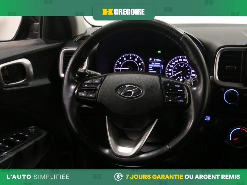 2021 Hyundai Venue Black Laval - photo #18