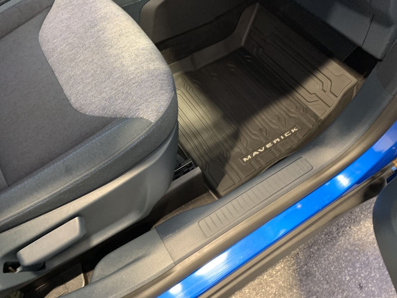 2025 Ford Maverick XLT AWD Blue Saint-Eustache - photo #17