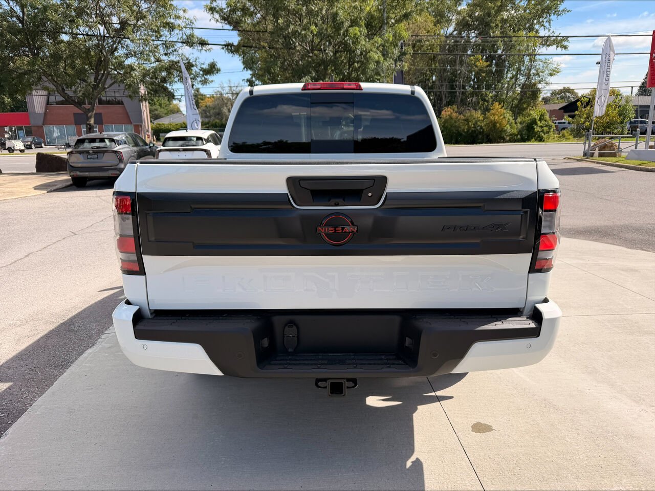 NISSAN Frontier FRONTIER CREW CAB PRO-4X LUXE SWB 2026 Blanc glacier Châteauguay - photo #7