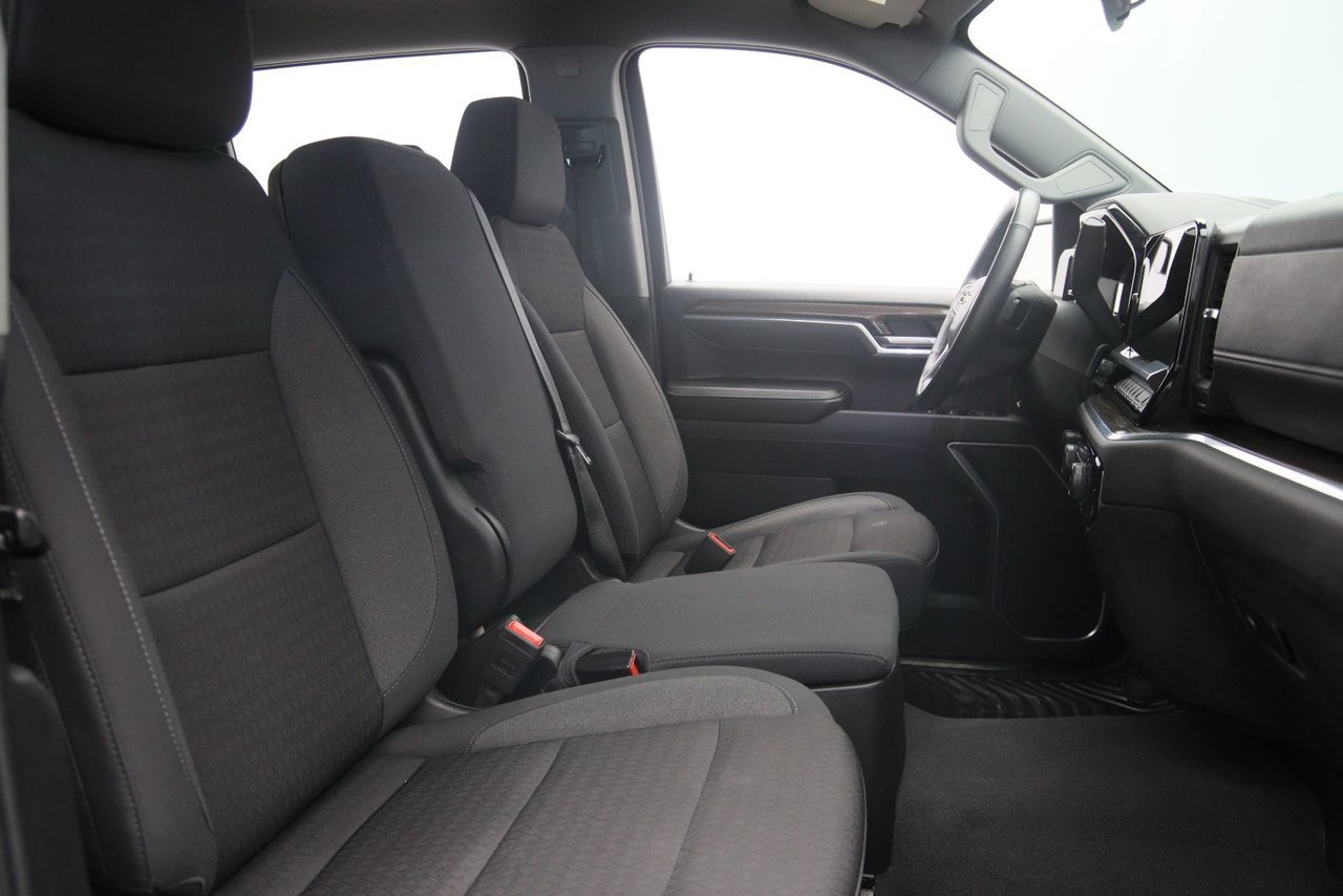2025 Chevrolet Silverado 1500 LT Black Baie-Comeau - photo #14