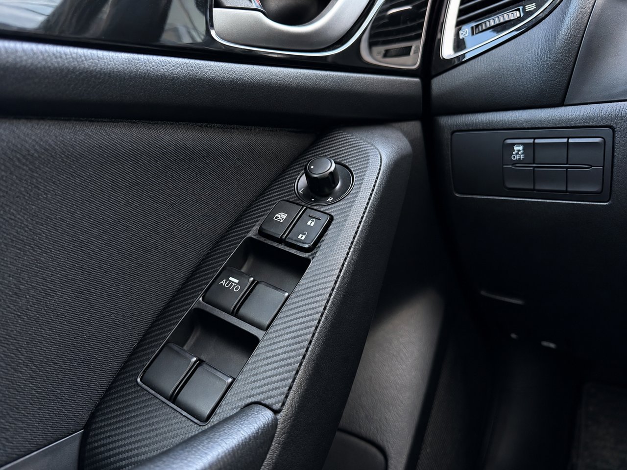 2016 Mazda 3 SPORT GS White Châteauguay - photo #15