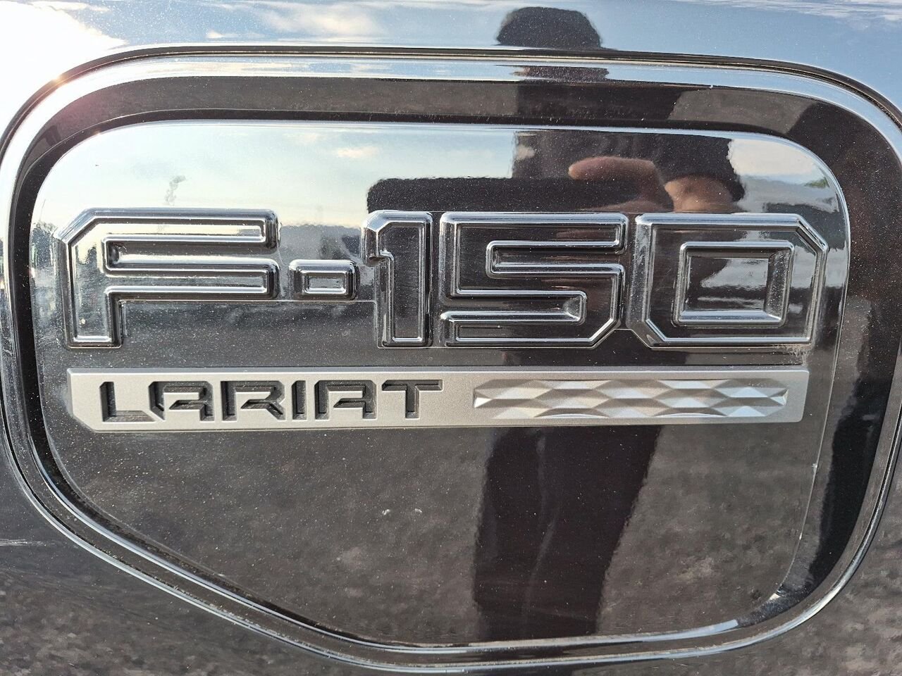 2022 Ford F-150 Lightning Black Saint-Jérôme - photo #5