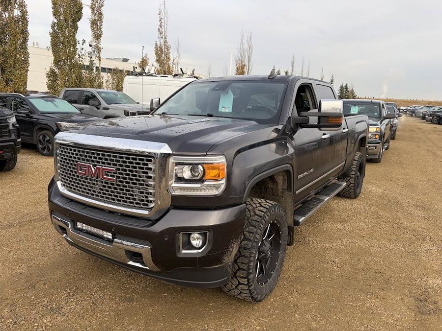 2015 GMC Sierra 2500HD Denali 6.6L Duramax | Deleted & Tuned Black
