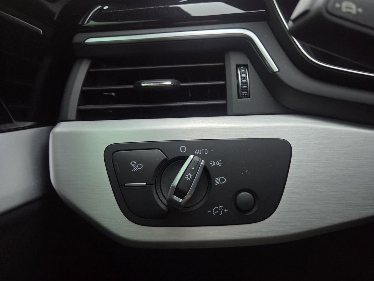 Audi A5 Coupé Progressiv 2023 Noir Granby - photo #17