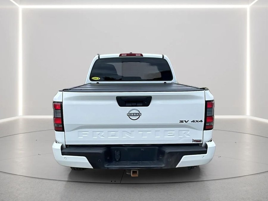 Nissan Frontier SV cabine double caisse longue 4x4 2022 Blanc