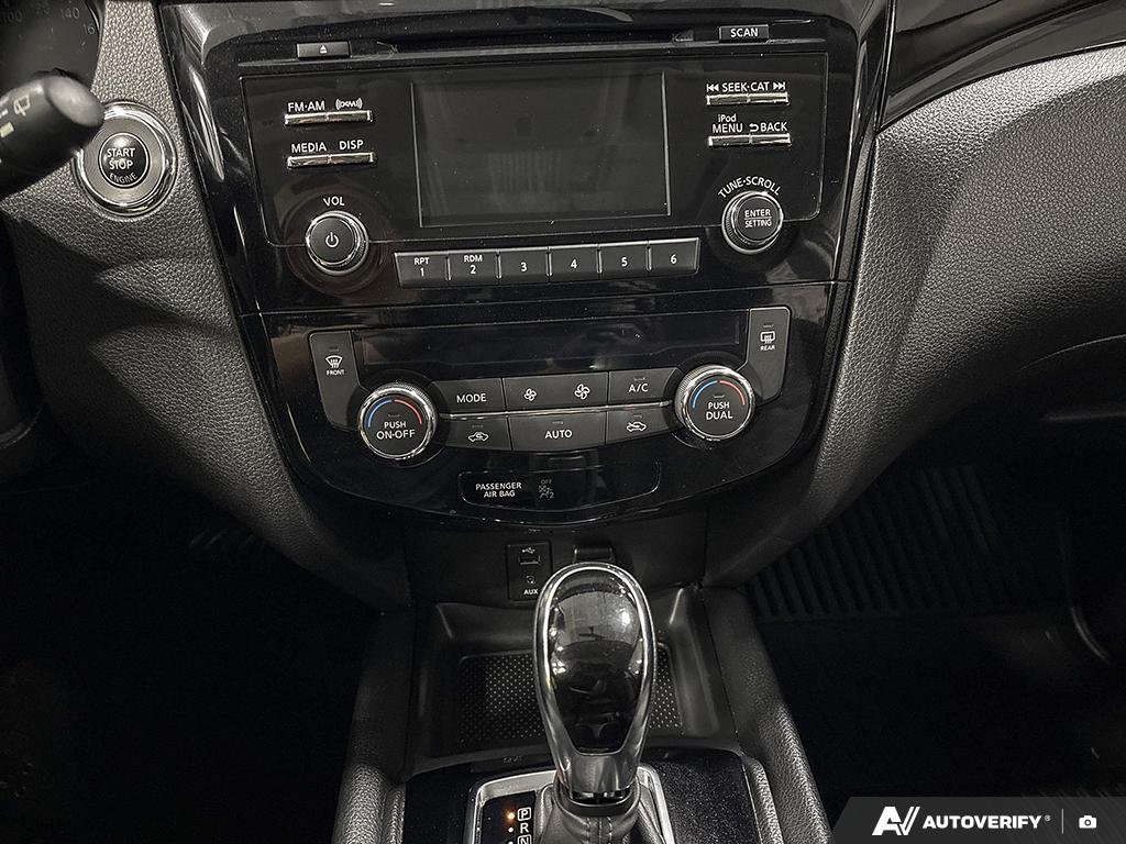 2018 Nissan Qashqai 2602152B | AWD SV CVT, new brakes, new tires and new shield. Grey Edmonton - photo #18