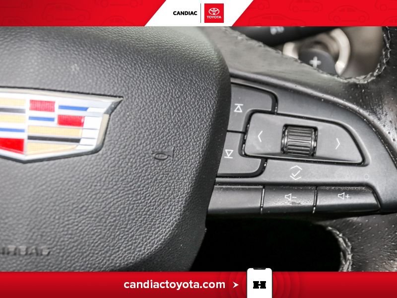 2019 Cadillac XT4 Blue Laval - photo #23
