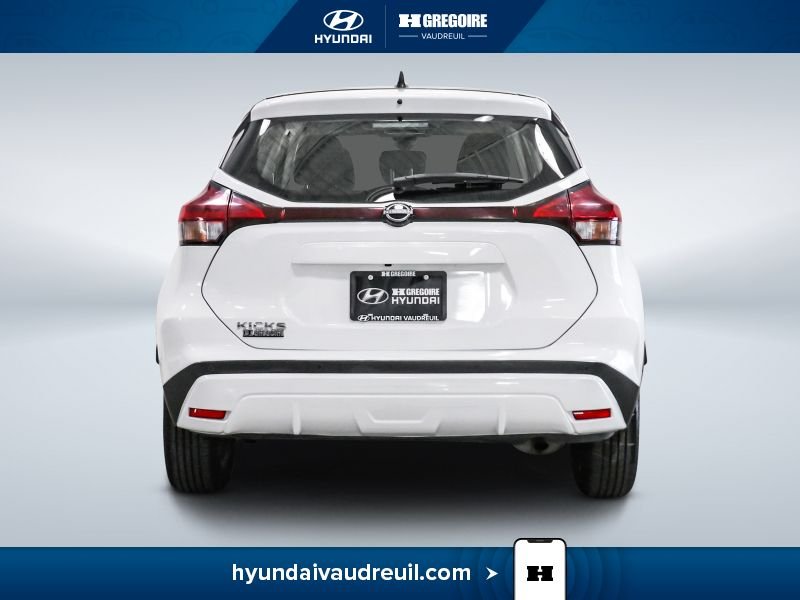 Nissan Kicks YW67 | S FWD 2022 Blanc Laval - photo #8
