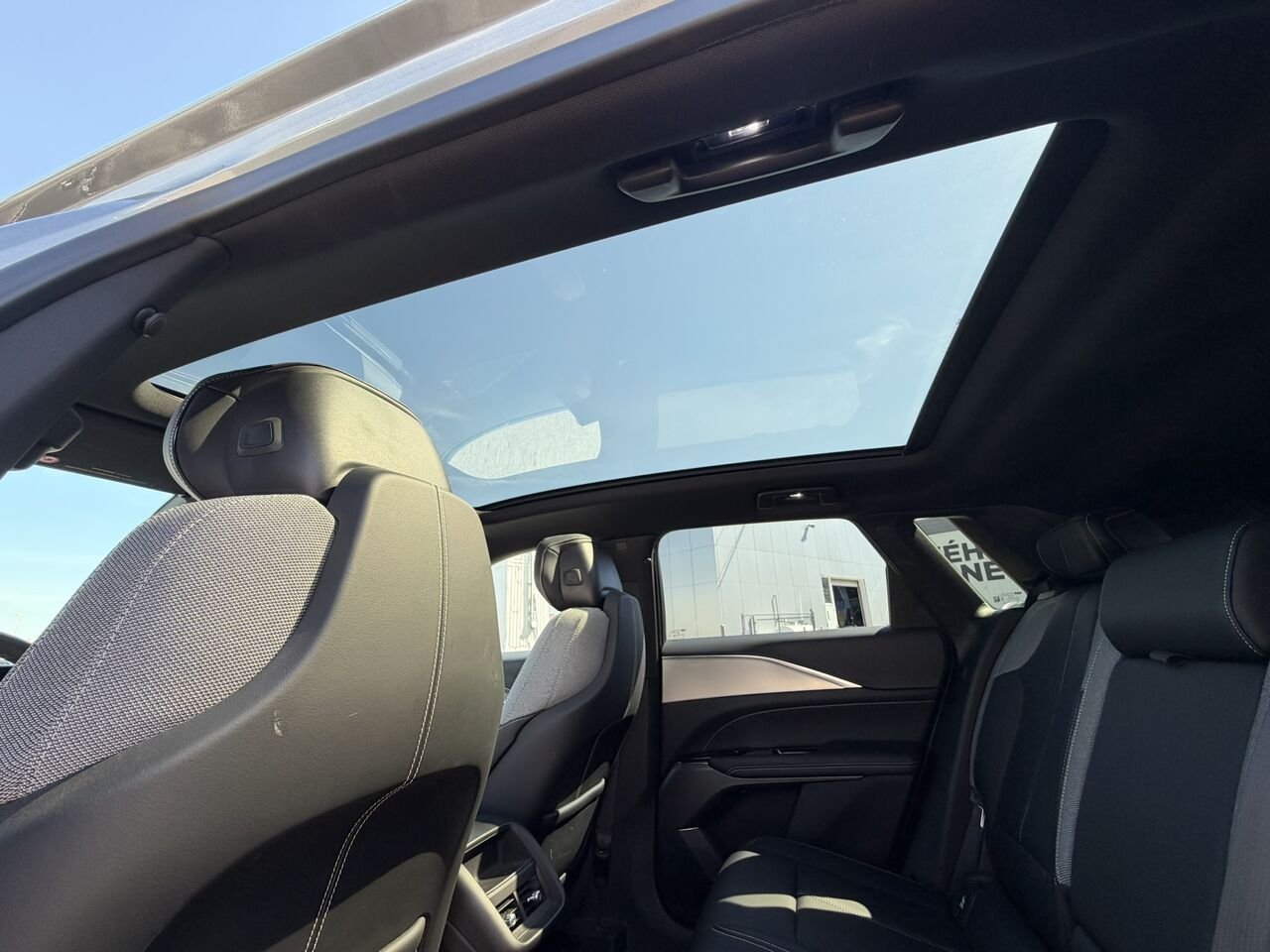 2024 Cadillac LYRIQ Tech FINANCEMENT À PARTIR 0.99% Grey Laval - photo #28