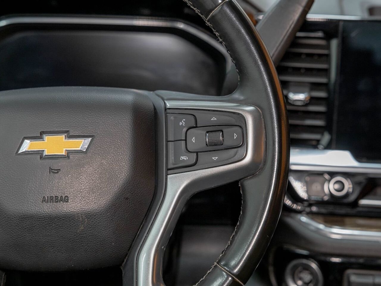 Chevrolet Silverado 2500HD LT CREW 4X4 V8 DIESEL *NAV* CARPLAY *PNBV 9900 LB* 2024 Noir Saint-Jérôme - photo #14