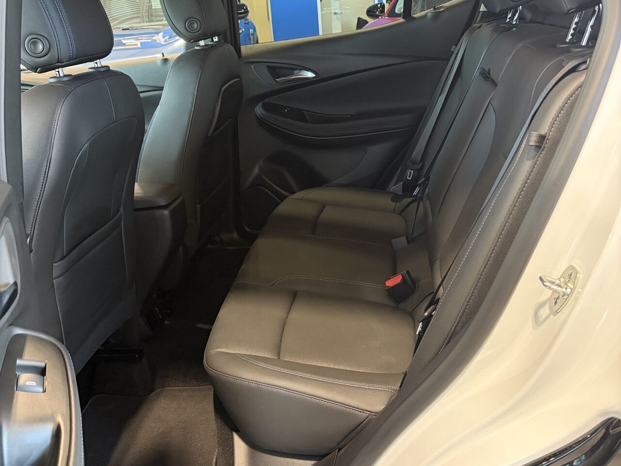 BUICK ENCORE GX SPORT TOURING Tourisme sport 4 portes TI 2025 Blanc Gatineau - photo #9