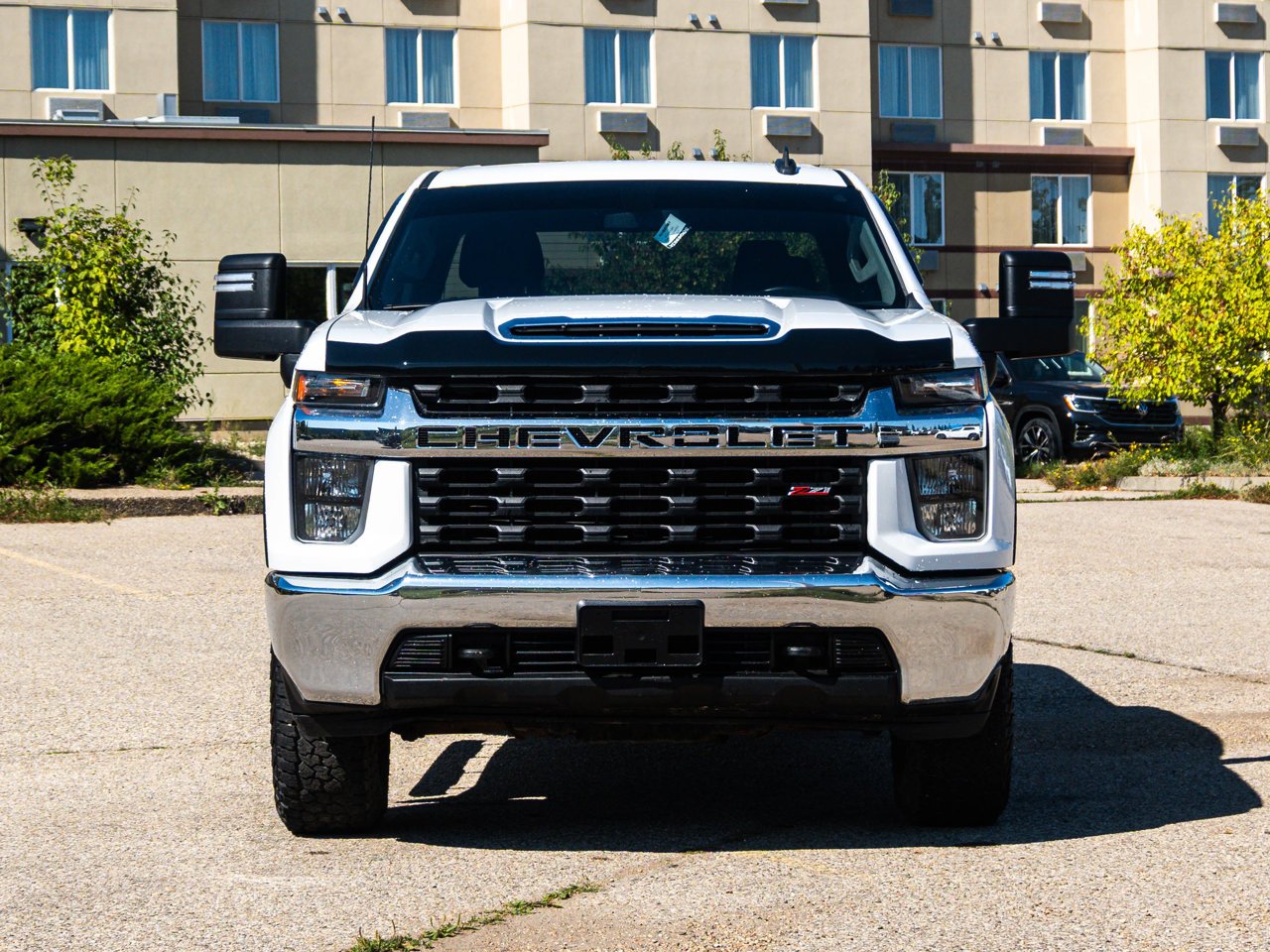 2021 Chevrolet Silverado 2500HD 4WD Crew Cab 159 LT White Sherwood Park - photo #3
