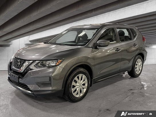 2018 Nissan Rogue S, new shield, new brakes, very low kms Grey