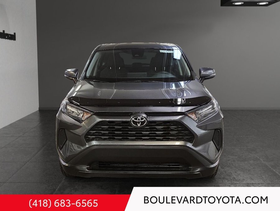 Toyota RAV4 LE, AWD 2022 Gris