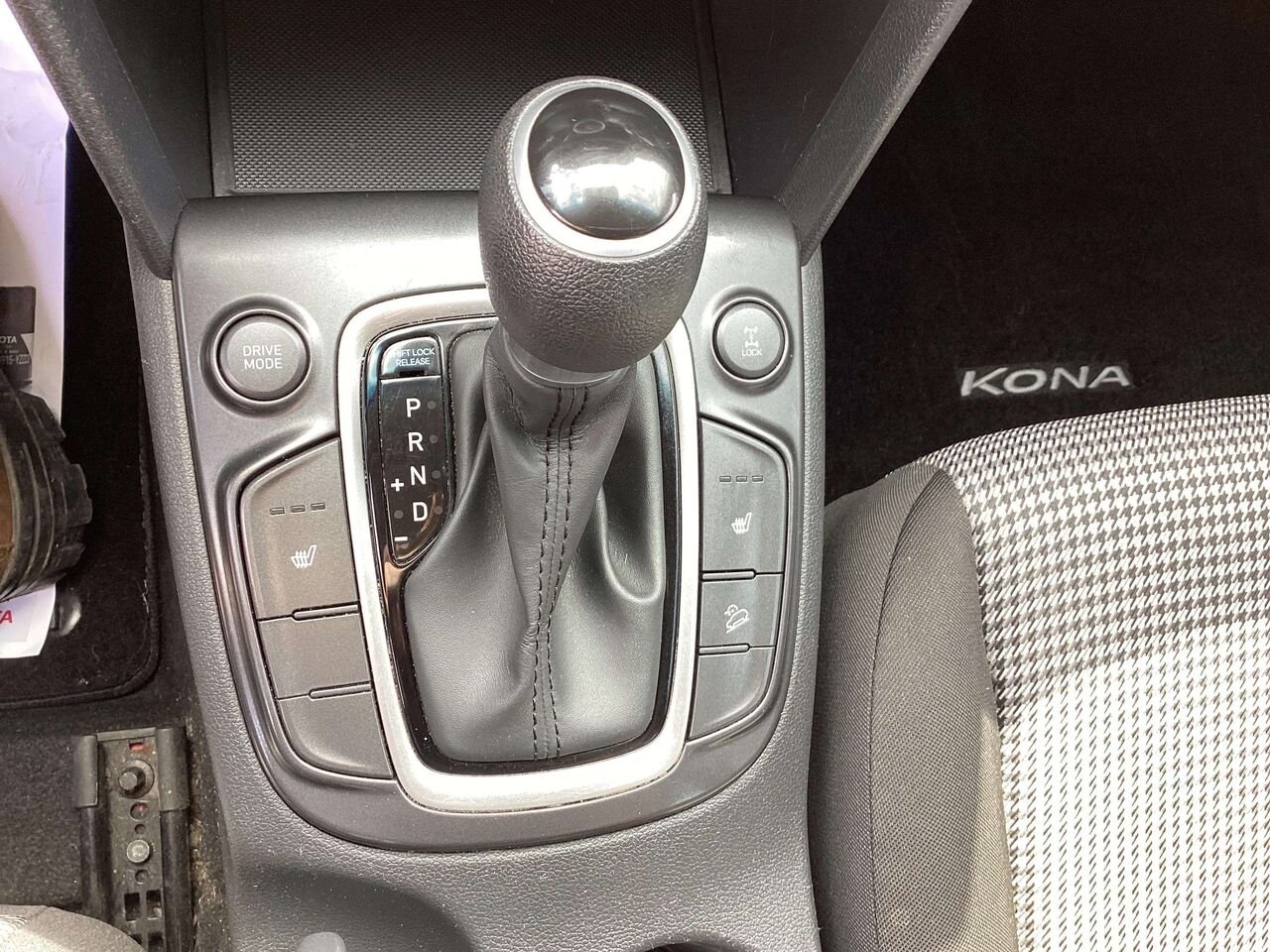 2019 HYUNDAI KONA ESS AWD 2.0L Essential TI Red Gatineau - photo #13