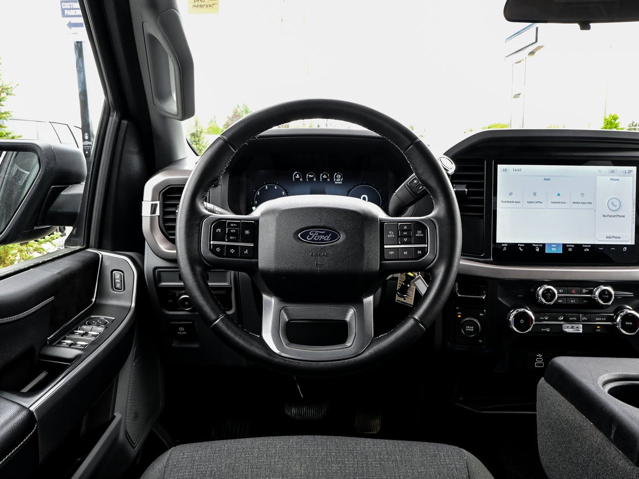 2025 Ford F-150 XLT 4WD SuperCrew 5.5' Box Grey Sherwood Park - photo #20
