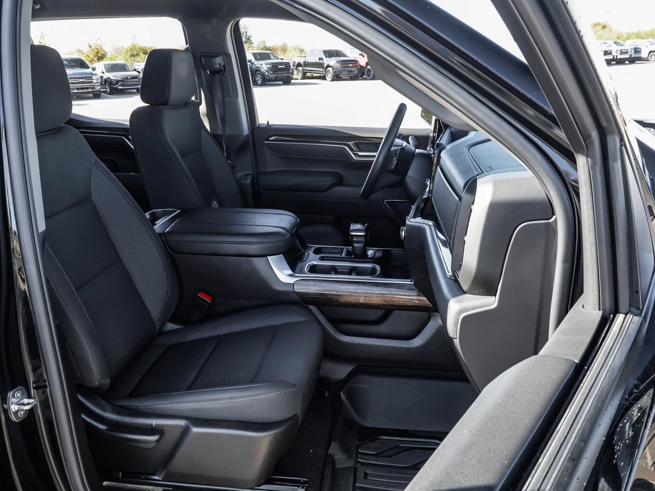 2024 GMC Sierra 1500 4WD Crew Cab 147 Elevation Black Sherwood Park - photo #14