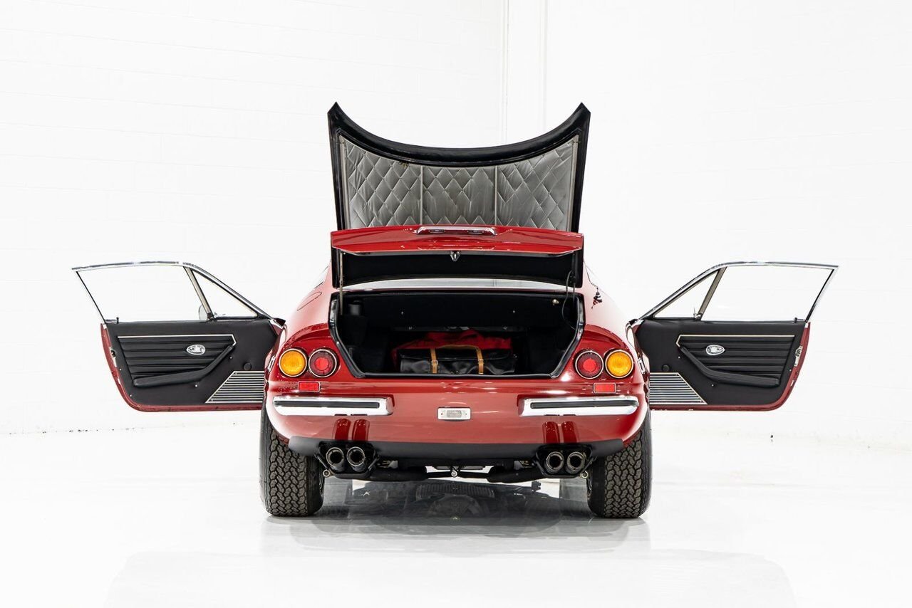Ferrari 365 GTB4 Daytona 18,301 miles With Orig Books/Tools/ Carbs / Filter Box 1973 Rouge Montréal - photo #82
