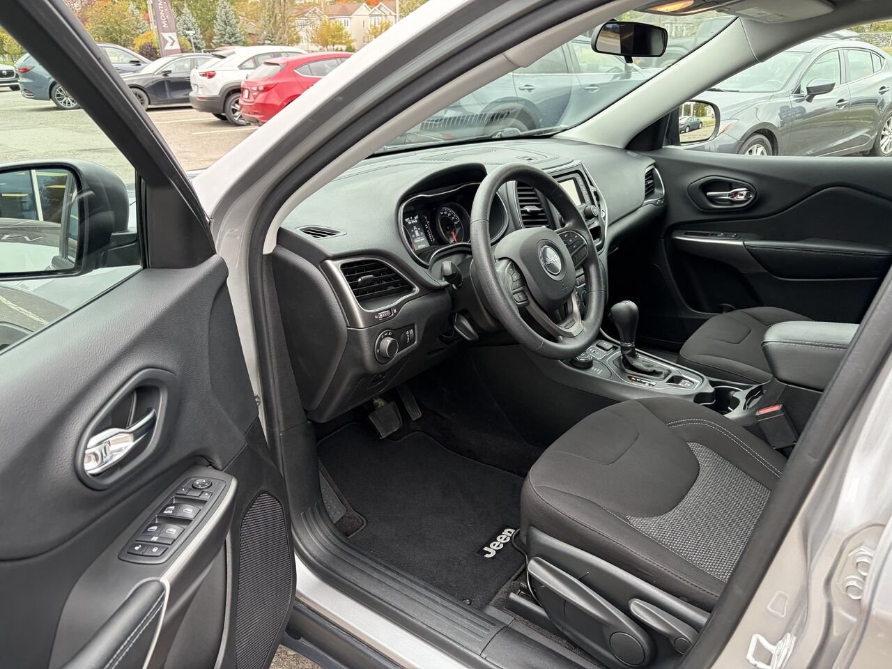 2019 Jeep Cherokee Sport 4x4 Silver Montmagny - photo #13
