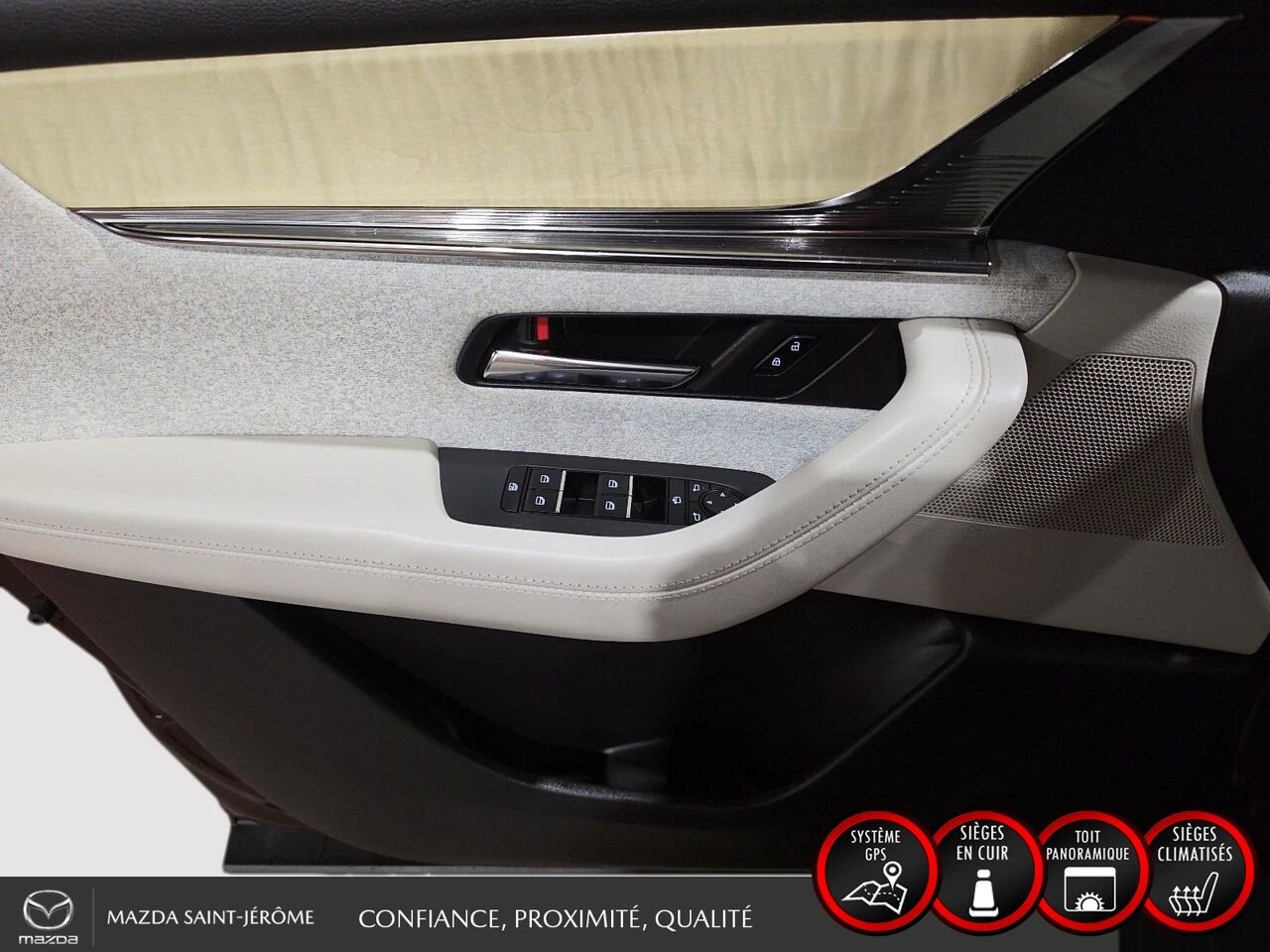 Mazda CX-90 hybride léger SIGNATURE TI | 1 PROPRIÉTAIRE | JAMAIS ACCIDENTÉ | HYBRIDE LÉGER | TOIT PANORAMIQUE | CUIR NAPPA 2024 Rouge Saint-Jérôme - photo #11