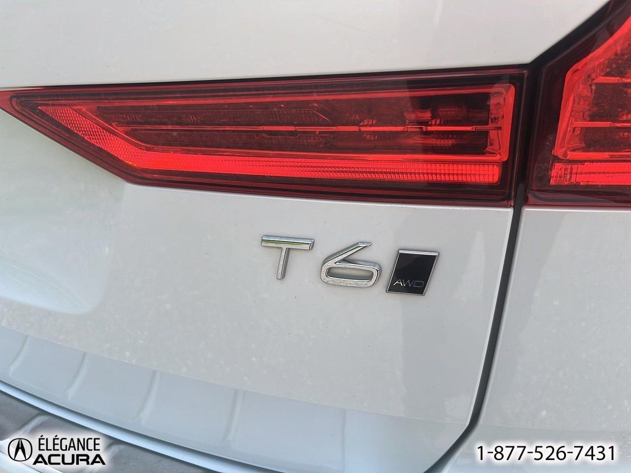 2018 Volvo XC60 Momentum | A8910 White Granby - photo #19