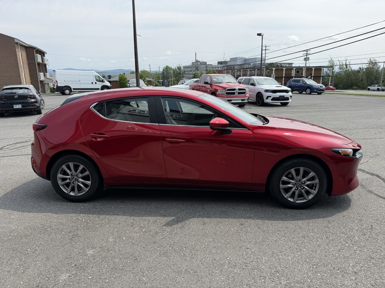 Mazda Mazda3 Sport 2025 Rouge Lac Mégantic - photo #5