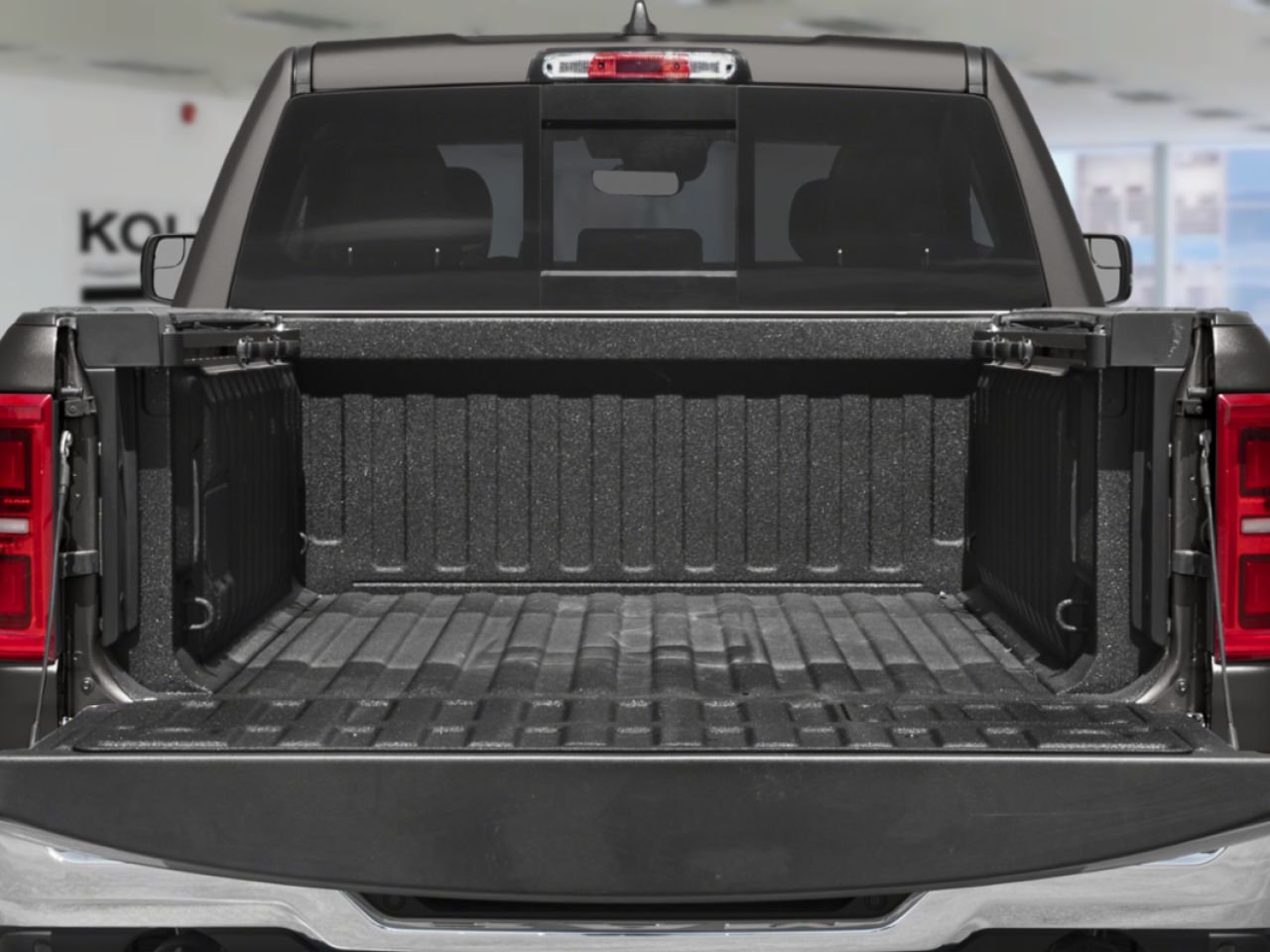 RAM 1500 26690 | Limited cabine d'équipe 4x4 caisse de 5 pi 7 po 2026 Couche nacrée cristal noir étincelant Gatineau - photo #12